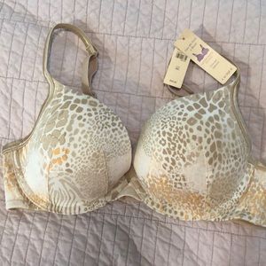 Cacique 38C cotton Boost Plunge